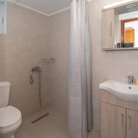 Aristofanis 1 Tolón