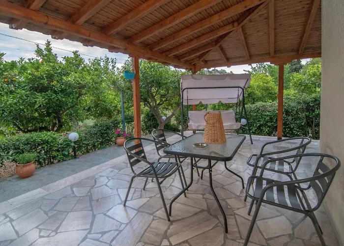 Aristofanis 1 * Tolón